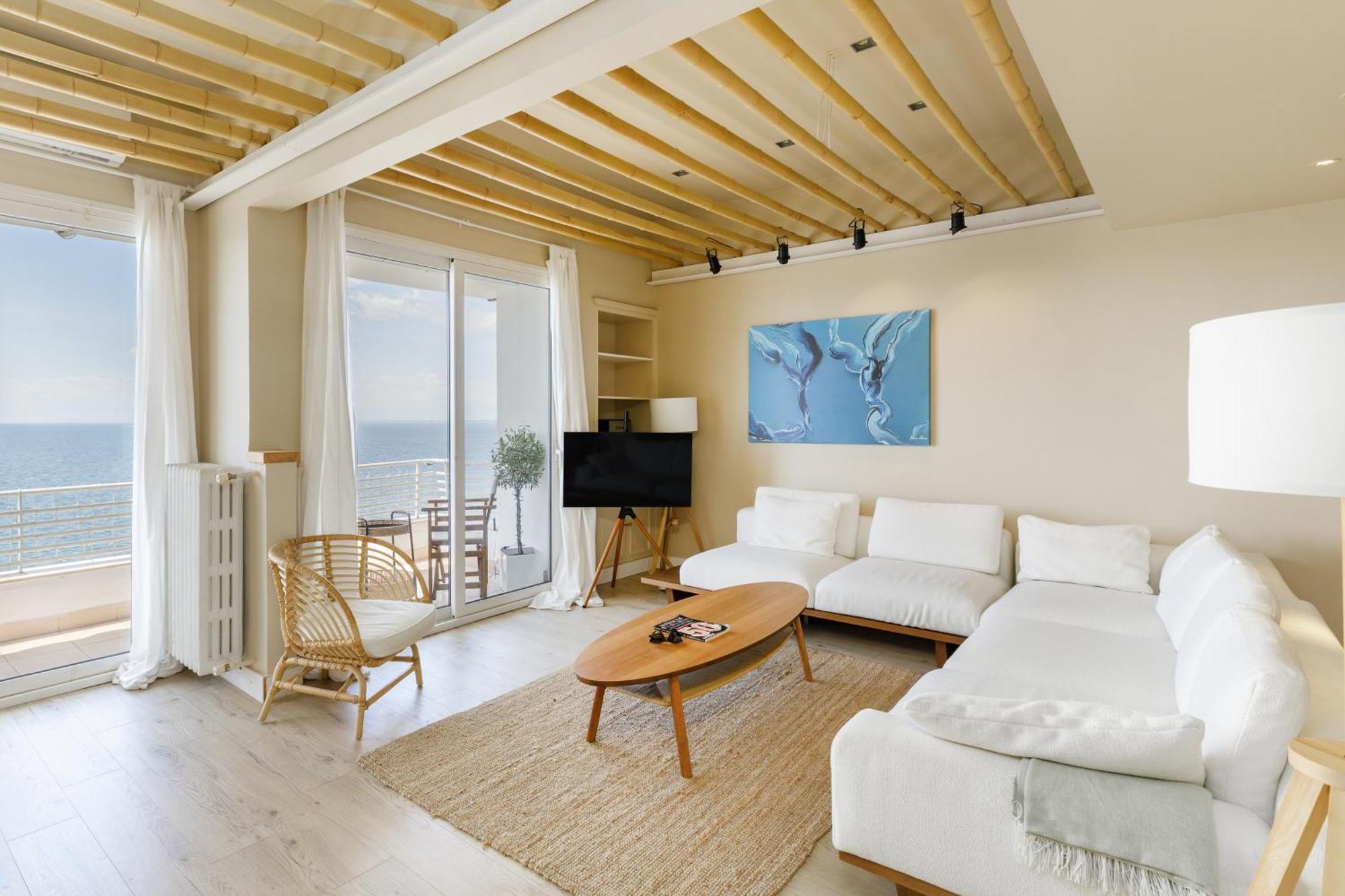 Infinity & Beyond By Halu! - Seafront Apartments Thessaloniki Exterior foto